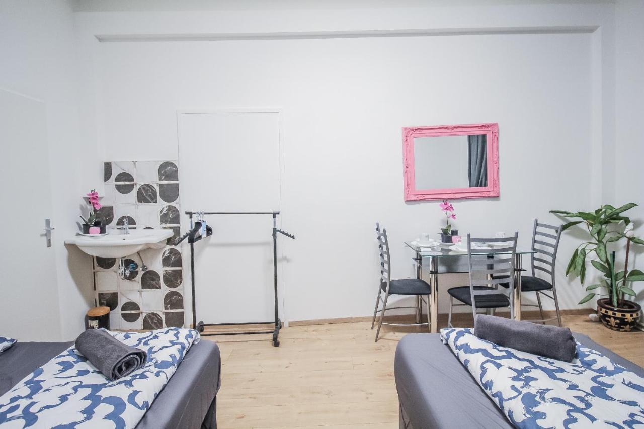 Comfort Quad Room Hn Відень Екстер'єр фото