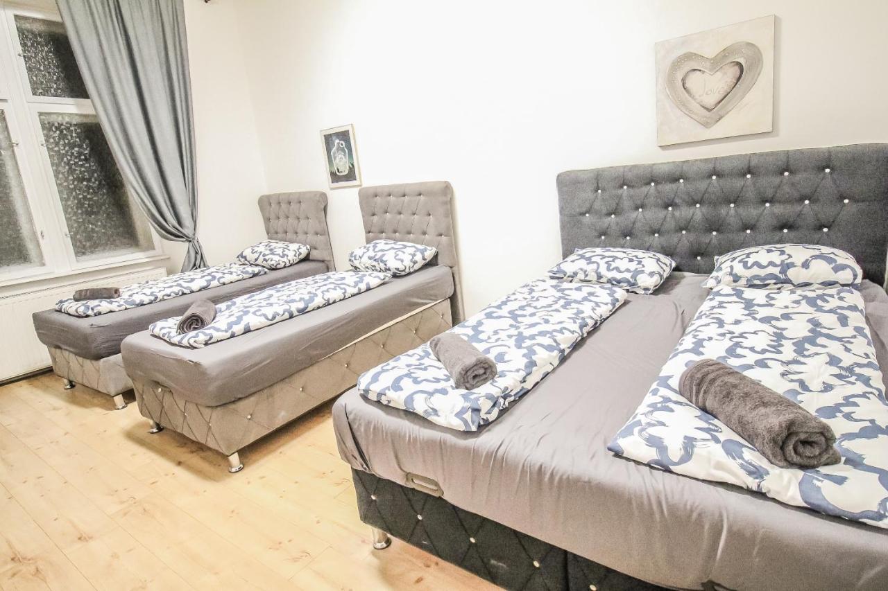 Comfort Quad Room Hn Відень Екстер'єр фото