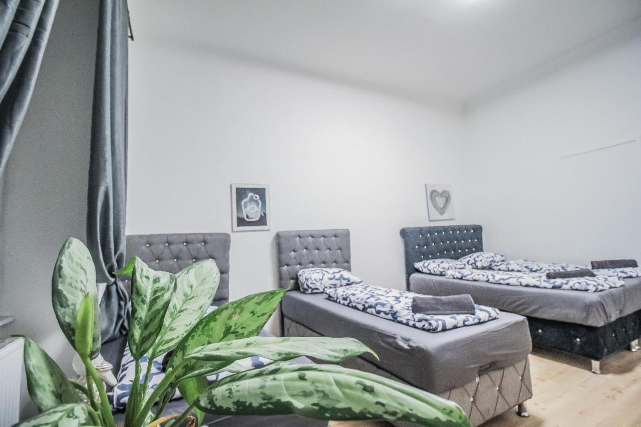 Comfort Quad Room Hn Відень Екстер'єр фото