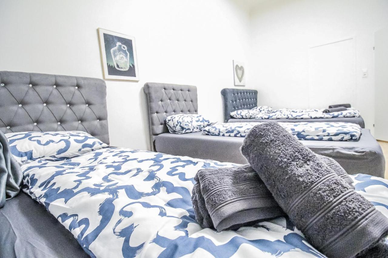 Comfort Quad Room Hn Відень Екстер'єр фото