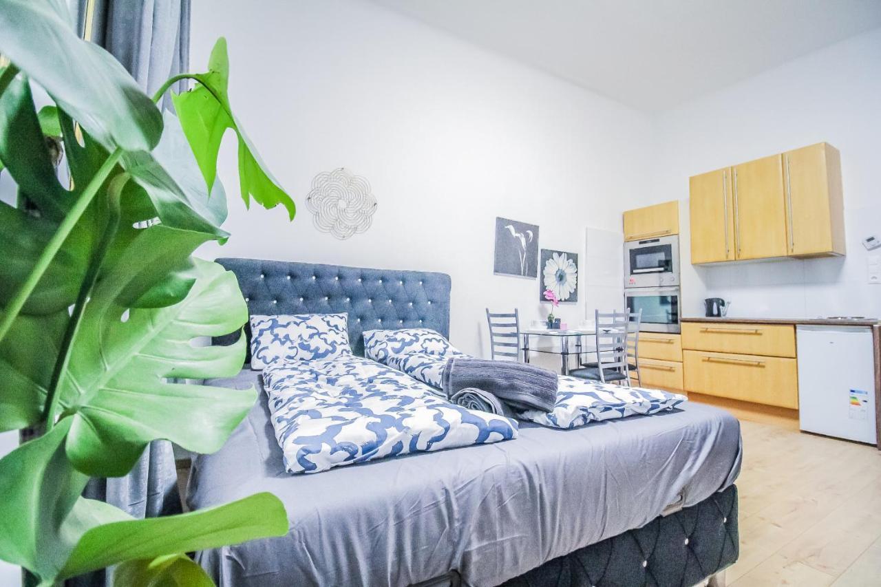 Comfort Quad Room Hn Відень Екстер'єр фото