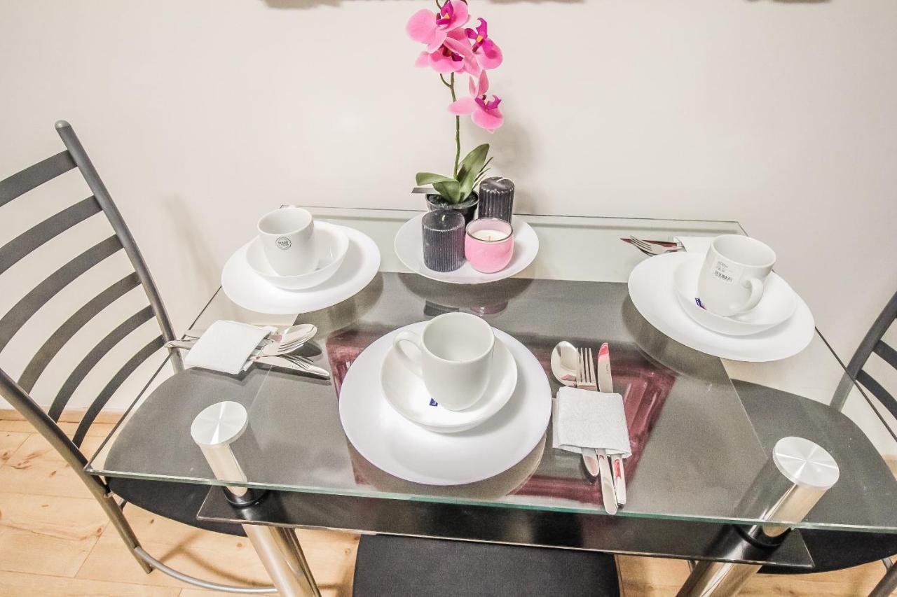 Comfort Quad Room Hn Відень Екстер'єр фото